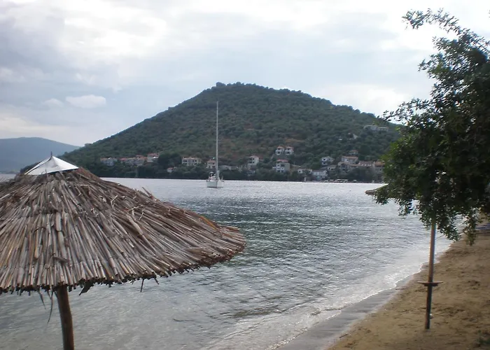 Salonikios Lägenhet Pteleós