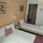 萨罗尼奇奥公寓 Pteleós